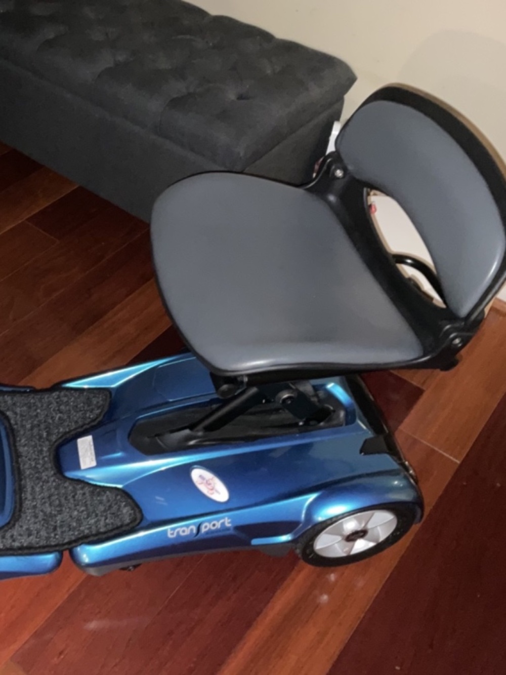 EV Rider Auto Fold Transport Scooter LOCAL PICKUP - Picture 2 of 4